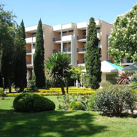 Domus Aurelia Studio Apartments-3